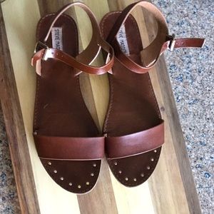Steve Madden leather sandals